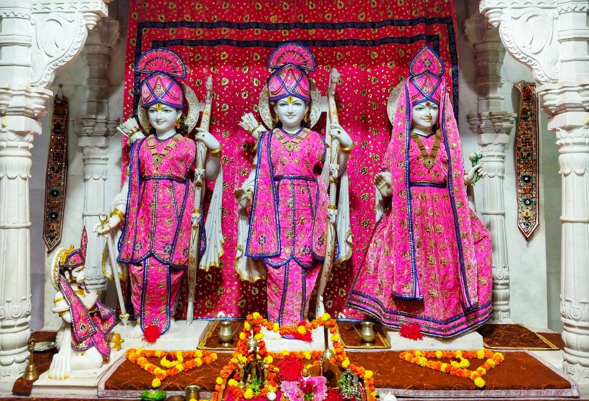 Somnath_Temple's tweet photo. राम मंदिर, प्रभासक्षेत्र - गुजरात (सौराष्ट्र),
दिनांक: 10 जुलाई 2026, ज्येष्ठ कृष्ण दशमी युक्त एकादशी - शुक्रवार
मध्याह्न शृंगार
07269955

प्रभास तीर्थ में हिरण्या नदी के किनारे बिराजमान भगवान श्रीराम प्रभु के तीर्थ पहुंचने के लिए लोकेशन लिंक:📍https://t.co/mebs2rL9zK https://t.co/U1JggUaQWD