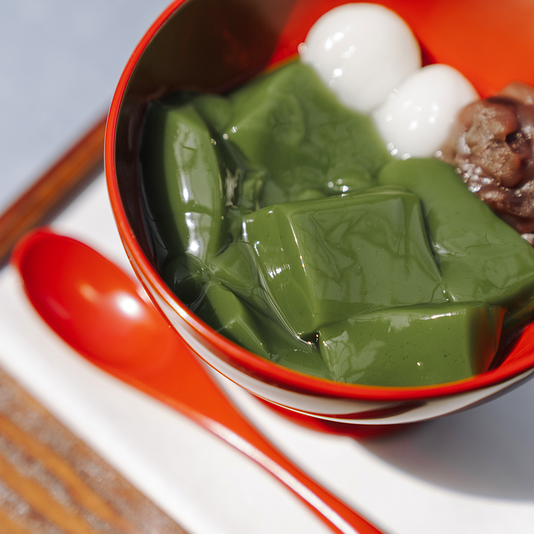 宇治「中村藤吉本店」挽き茶体験と濃茶・薄茶を堪能する季節のお茶