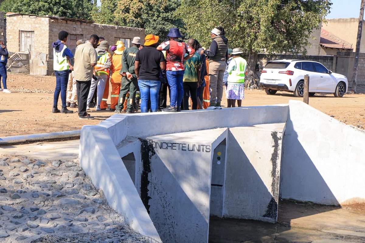 TransportLimCom's tweet photo. Service Delivery Week in Mopani: MECs Mathye & Mahoai inspected the Derrick Nyathi Culvert in Lulekani on 09 July 2026, listened to residents, and recommitted to delivering where it matters most.
#7thAdministration #ServiceDeliveryWeek #LimpopoWorks #PeopleFirst https://t.co/6QREsmD9Tg