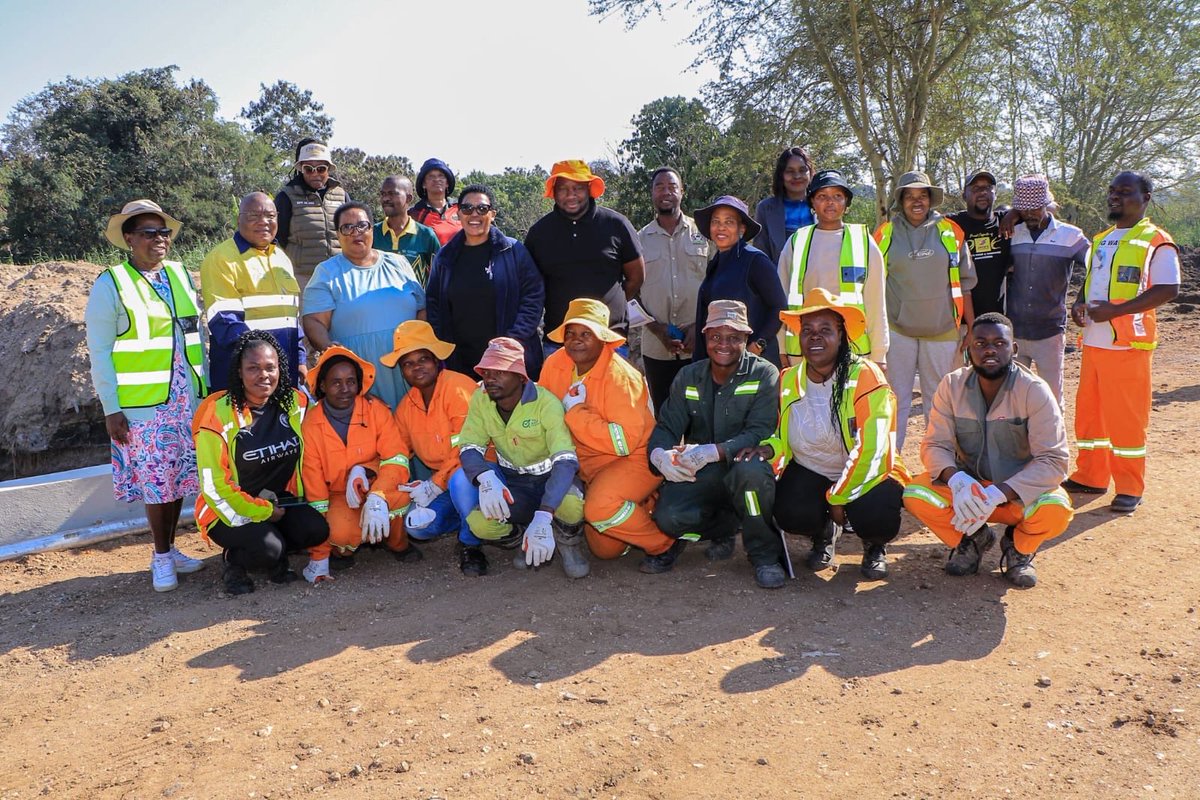 TransportLimCom's tweet photo. Service Delivery Week in Mopani: MECs Mathye & Mahoai inspected the Derrick Nyathi Culvert in Lulekani on 09 July 2026, listened to residents, and recommitted to delivering where it matters most.
#7thAdministration #ServiceDeliveryWeek #LimpopoWorks #PeopleFirst https://t.co/6QREsmD9Tg