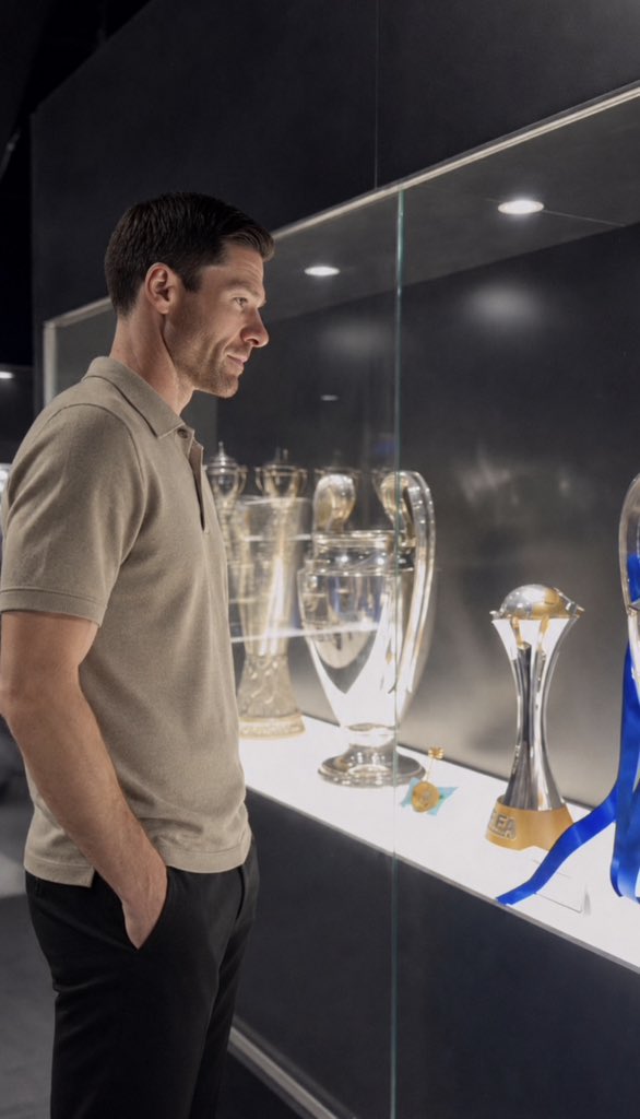 CFc_Nuhu10's tweet photo. Cole Palmer on Xabi Alonso’s first training at Cobham 

“First day with the new gaffer and… wow.
Xabi Alonso walks in, calm but you can just feel the intensity. He didn’t shout, didn’t need to. The way he set up the session — everything was so detailed, so sharp. We did a lot on positioning, building out from the back, and then some really intense 11v11s.
He stopped us a few times, not to criticise, but to explain why he wants things done a certain way. You can tell he’s a proper football man — he sees things on the pitch that most people don’t.
For me personally, the way he wants us to receive the ball and find pockets… it suits how I like to play. I’m buzzing already.
It feels like a fresh start. Everyone was locked in. The standards went up straight away. This is going to be a fun season”.
