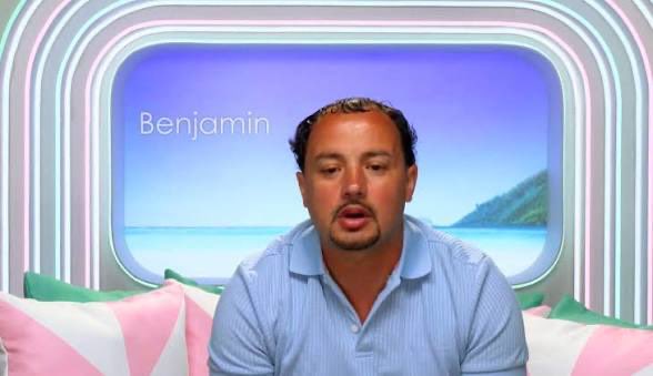 Gee_Money_18's tweet photo. THAT WAS NOT SINCERE’S DAD. THAT MAN WAS 30!! #loveisland https://t.co/dIVdVjHxTe