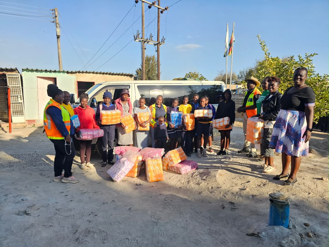 ShamwariyeMwana's tweet photo. 🩷 CELEBRATING PARTNERSHIP, EMPOWERING GIRLS 🩷

Shamwari Yemwanasikana was honoured to host Leengate, who  donated sanitary pads to support the girls we serve!

This thoughtful contribution will go a long way in helping girls manage their menstrual health with dignity https://t.co/uSD9jExpzc