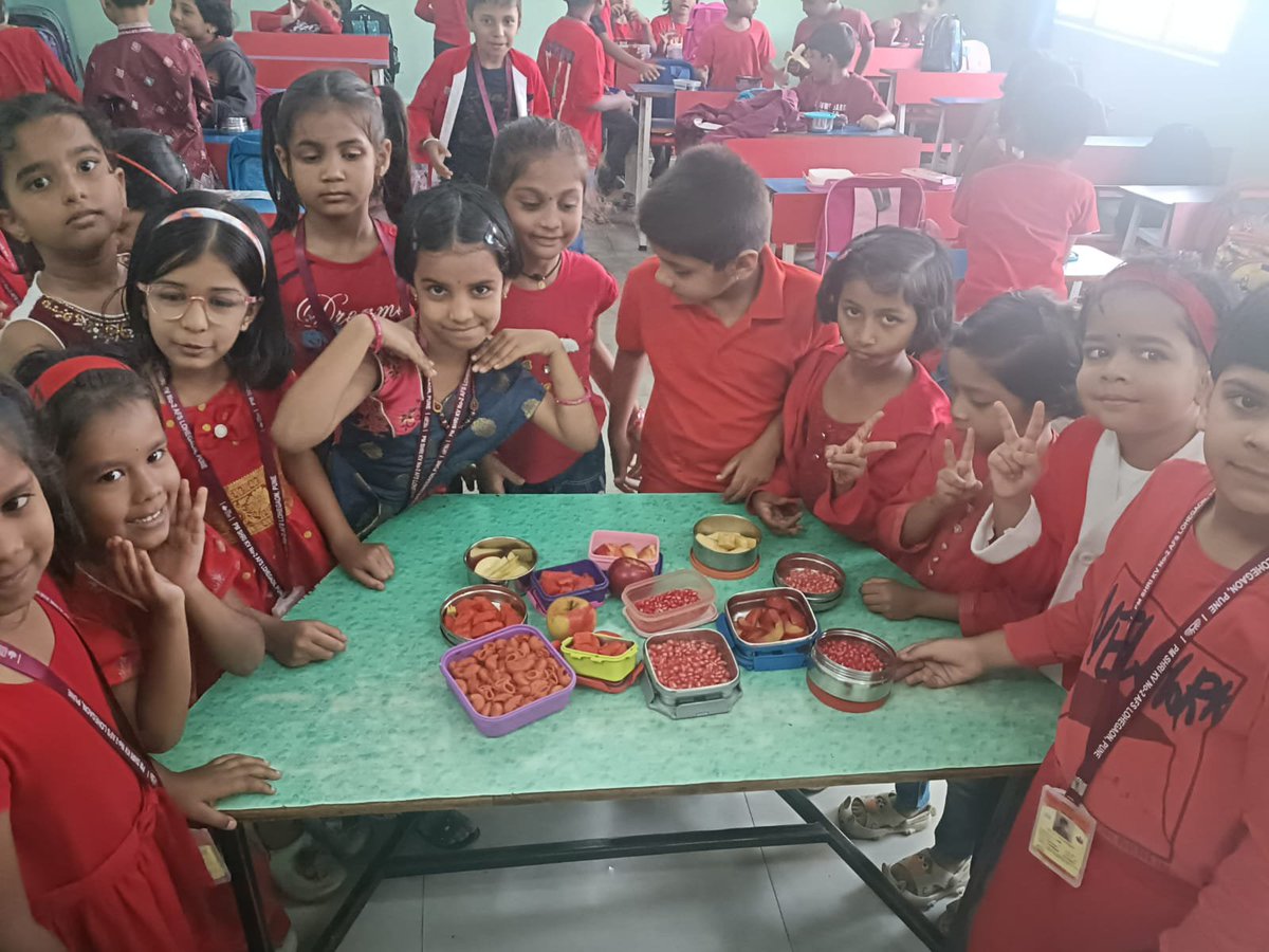 kv2_afspune's tweet photo. 🔴✨ Learning becomes joyful with #VidyaPravesh!
Our young learners celebrated Red Day through engaging activities, exploring colours, objects, creativity and communication in a playful environment. A joyful step aligned with #NEP2020. 🎈🍎
#JoyfulLearning @KVS_HQ @EduMinOfIndia https://t.co/zK5NwtdQXj