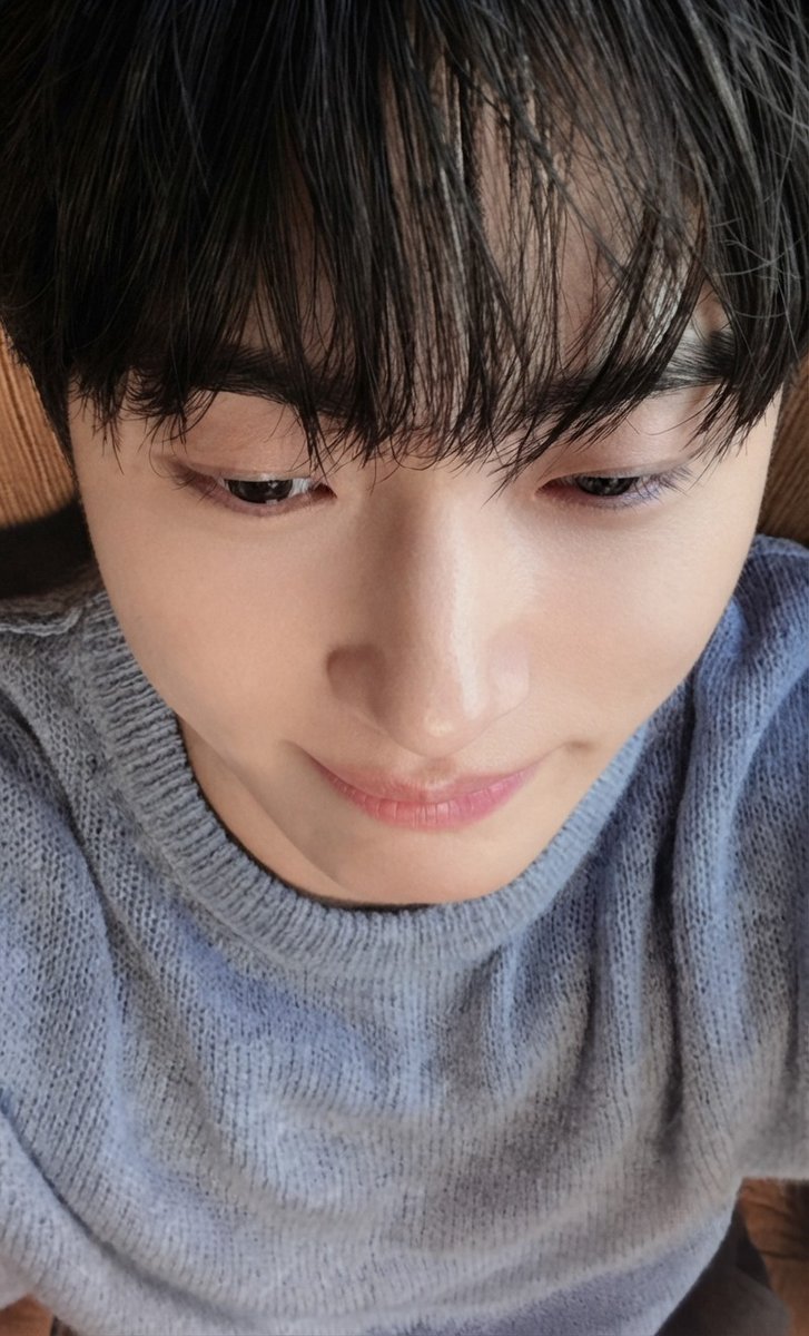 byeonwoonist's tweet photo. graduated with a master's degree from pookie university https://t.co/HTuwzgIIAt