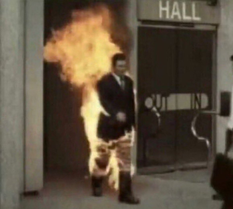 Dezzerbi's tweet photo. Future leaving the studio after recording "Tank top Pluto" 🔥🔥🔥😭😤 https://t.co/lW5ZuMdt3T