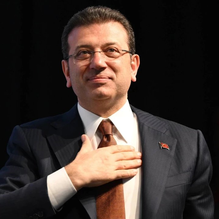 etkilihaberyeni's tweet photo. İBB Meclisi, Kasımpaşalı Kemal Efendi İlim ve Hizmet Vakfı'na 25 yıllığına bedelsiz yapılan taşınmaz tahsisini iptal etti.

AKP'li üyeler karara karşı oy verdi. (Birgün) https://t.co/lWnxSp5Vi0