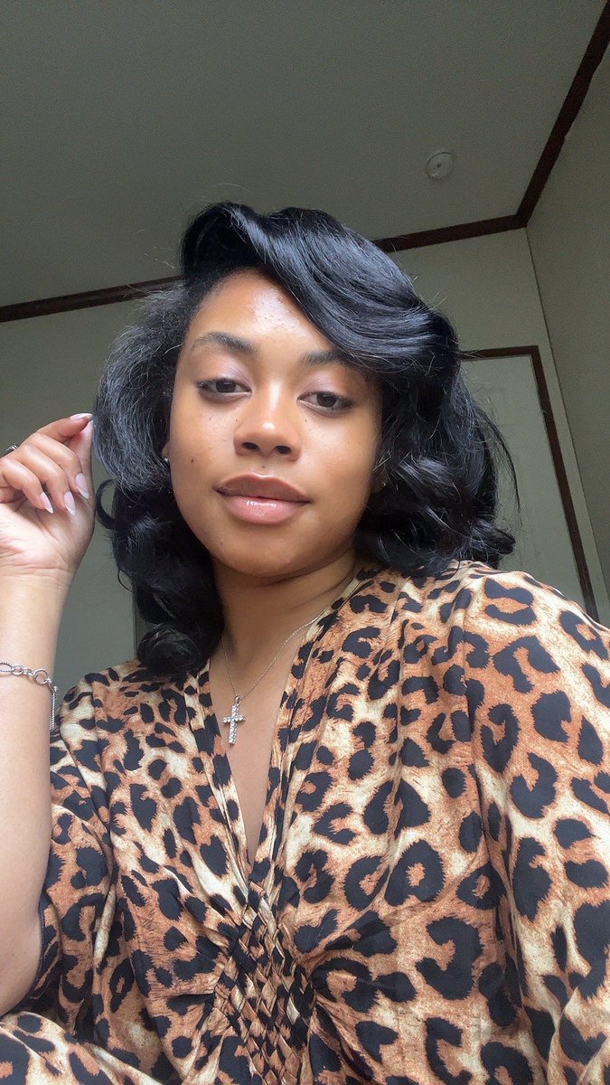Yuna8ox's tweet photo. Morning face card 🤎🤎🥰 https://t.co/BjS0wMZuda