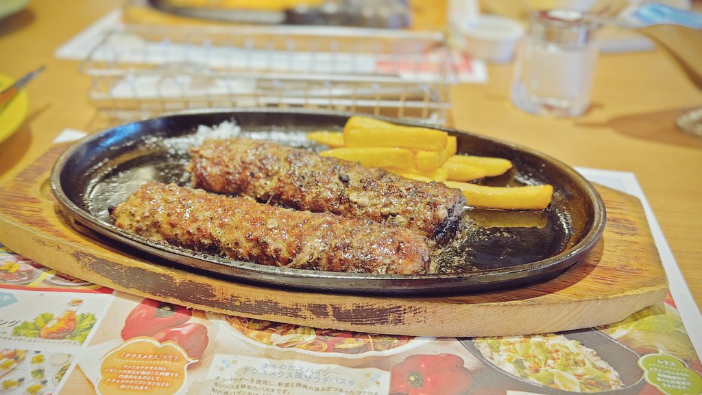 muumuship2's tweet photo. 肉の延べ棒 https://t.co/M1MjYzdFLk