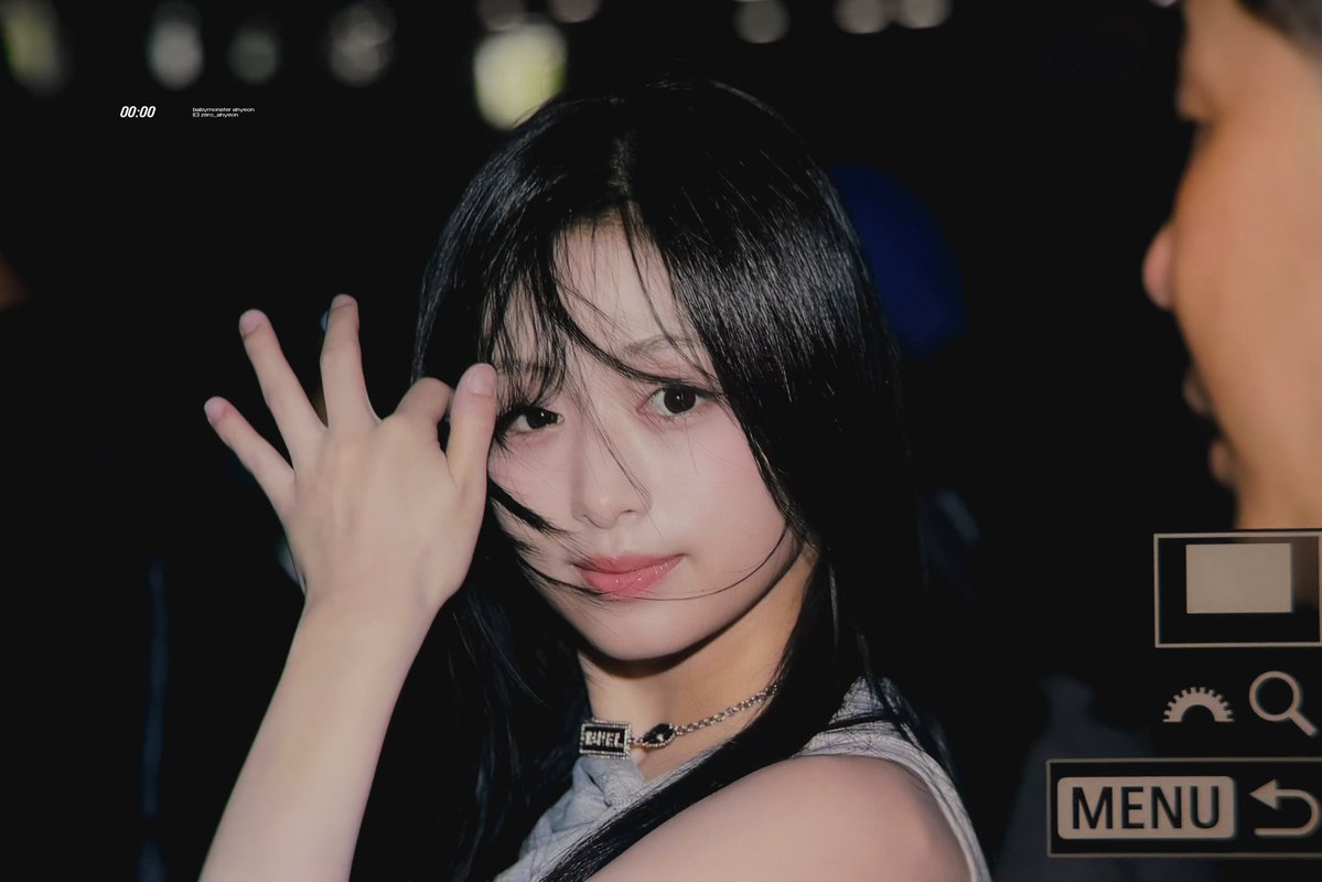 zero_ahyeon's tweet photo. 260710 #베이비몬스터 #BABYMONSTER #아현 #AHYEON https://t.co/cNBQx31xO4
