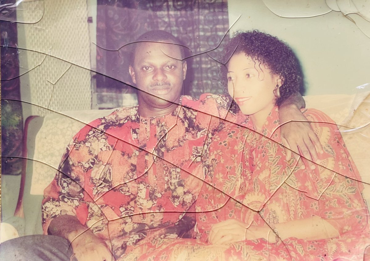 Amara___O's tweet photo. I stood alone at the bar, but I wasn’t alone. Every sacrifice, every prayer, every lesson from my parents stood beside me. They couldn’t be there physically, but they’re written into every chapter of this victory. 

Mum. Dad. I hope heaven is loud with your applause.🤍
#calltobar https://t.co/9I4eVHKriX