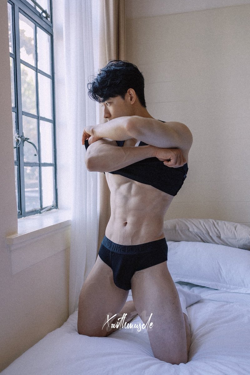Xwithmuscle's tweet photo. 🏆阿荣教练 「183 78 10」

🔝擅长爆发力训练 #薄肌 颜值清爽 健身达人
✈️北上广深 杭州青岛赣州厦门汕头 全国授课 https://t.co/BO902iKVTV