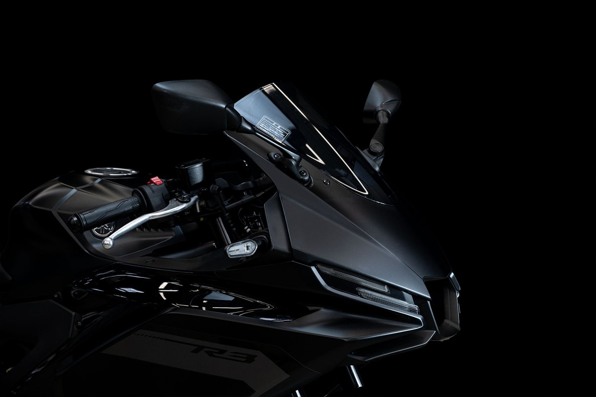 ECHELON_MCteam's tweet photo. 【ラインナップ追加】
■YAMAHA YZF-R3
日常の傷やストレスを減らし精悍な佇まいの愛車のイヤーカラーを長く、美しく。 
#Yamaha #YZFR3 #ヤマハ #PPF #echelonmotorcycle https://t.co/W4RWkRTkje