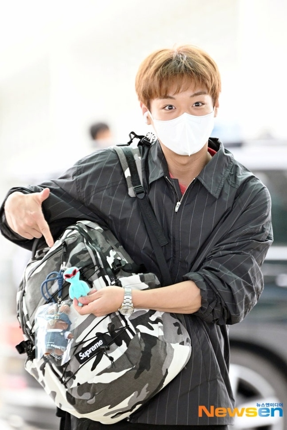 パクジフンセット　値下げしました。即購入不可❌コメントください PHOTO】Wanna One出身パク・ジフン、ファンコンサートのためタイへ出国