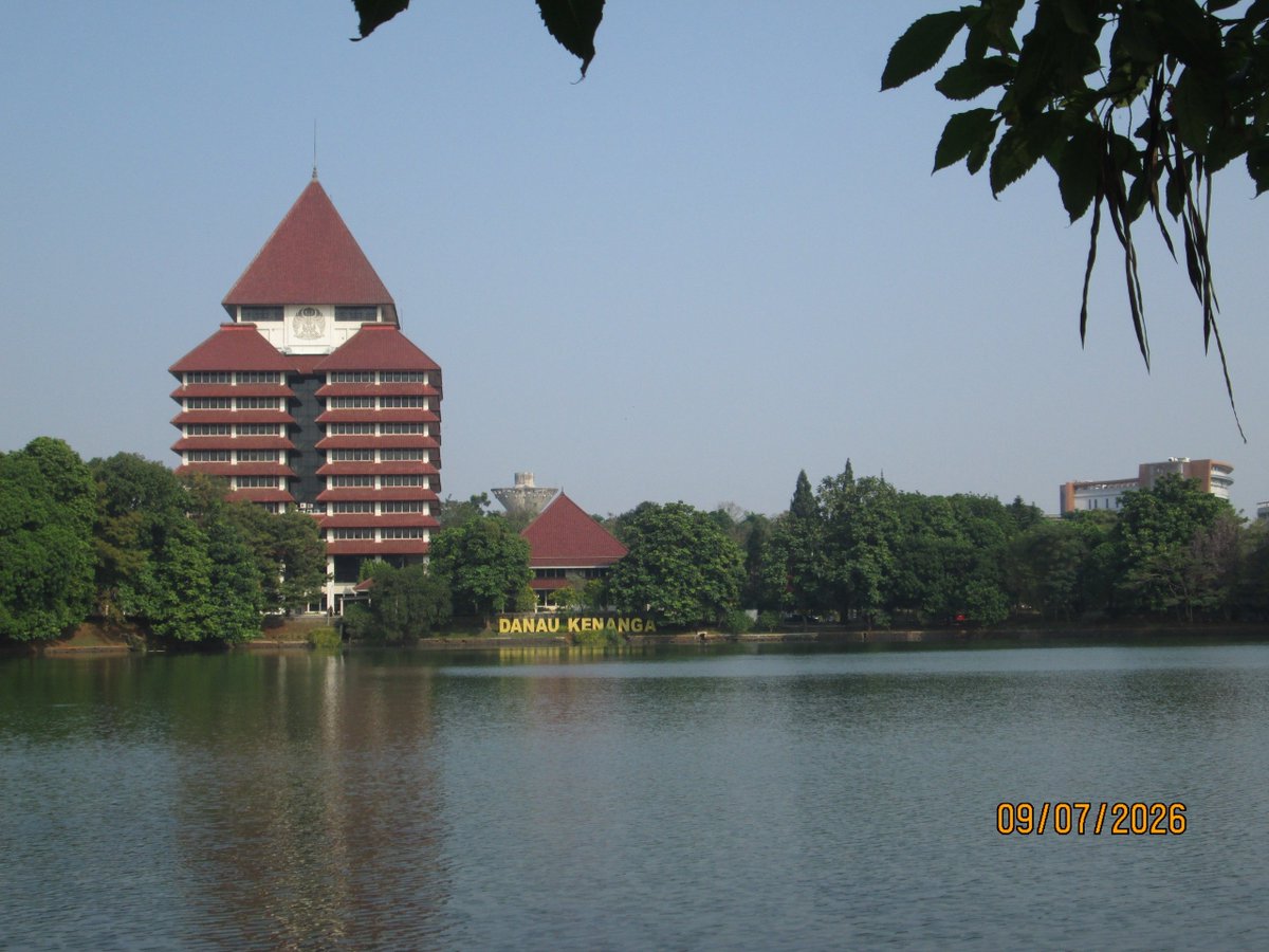 weodding's tweet photo. will always be our dream campus, right? https://t.co/ozxWAe3xoL