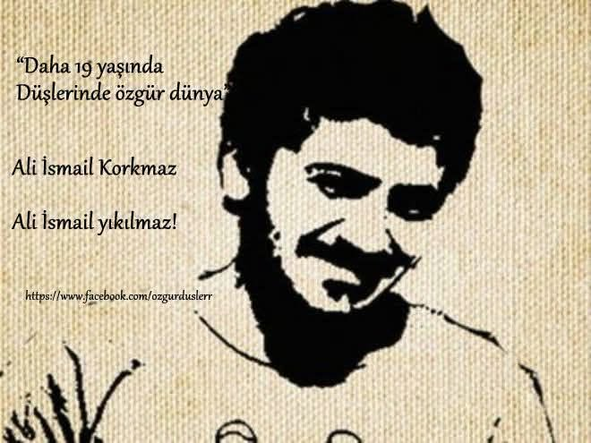TOPRAK_2_'s tweet photo. ''Vardır elbet havanın bu denli puslu olmasının bir sebebi.
Temmuz sıcağında aktıysa bulutların gözyaşı; elbet vardır bir nedeni.''
Yüreğimizde büyüteceğiz seni.
Hep 19 yaşında kalacaksın….
#AliİsmailKorkmaz https://t.co/AhK5IWNXjH
