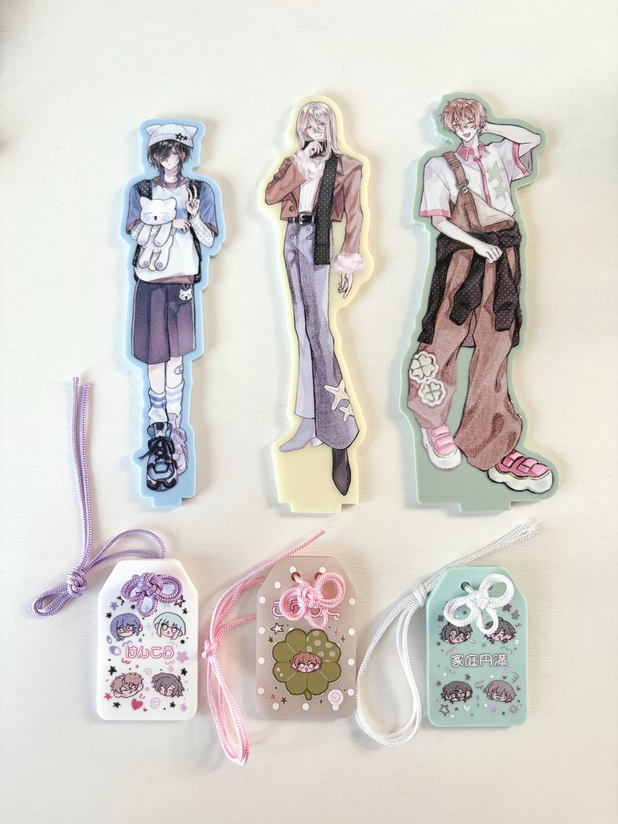 uraknp915_'s tweet photo. 闇市用のアクリルお守りができました〜🤍ྀི🩷ྀི💚ྀི

※アクスタは画像より1〜2センチ程小さいサイズで販売予定です https://t.co/Uo6kytKZmS