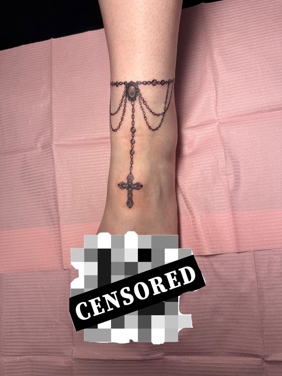 babiegth's tweet photo. New tattoooooo yippeee, thank you @sinistral_ink https://t.co/iUjLRkaLUJ
