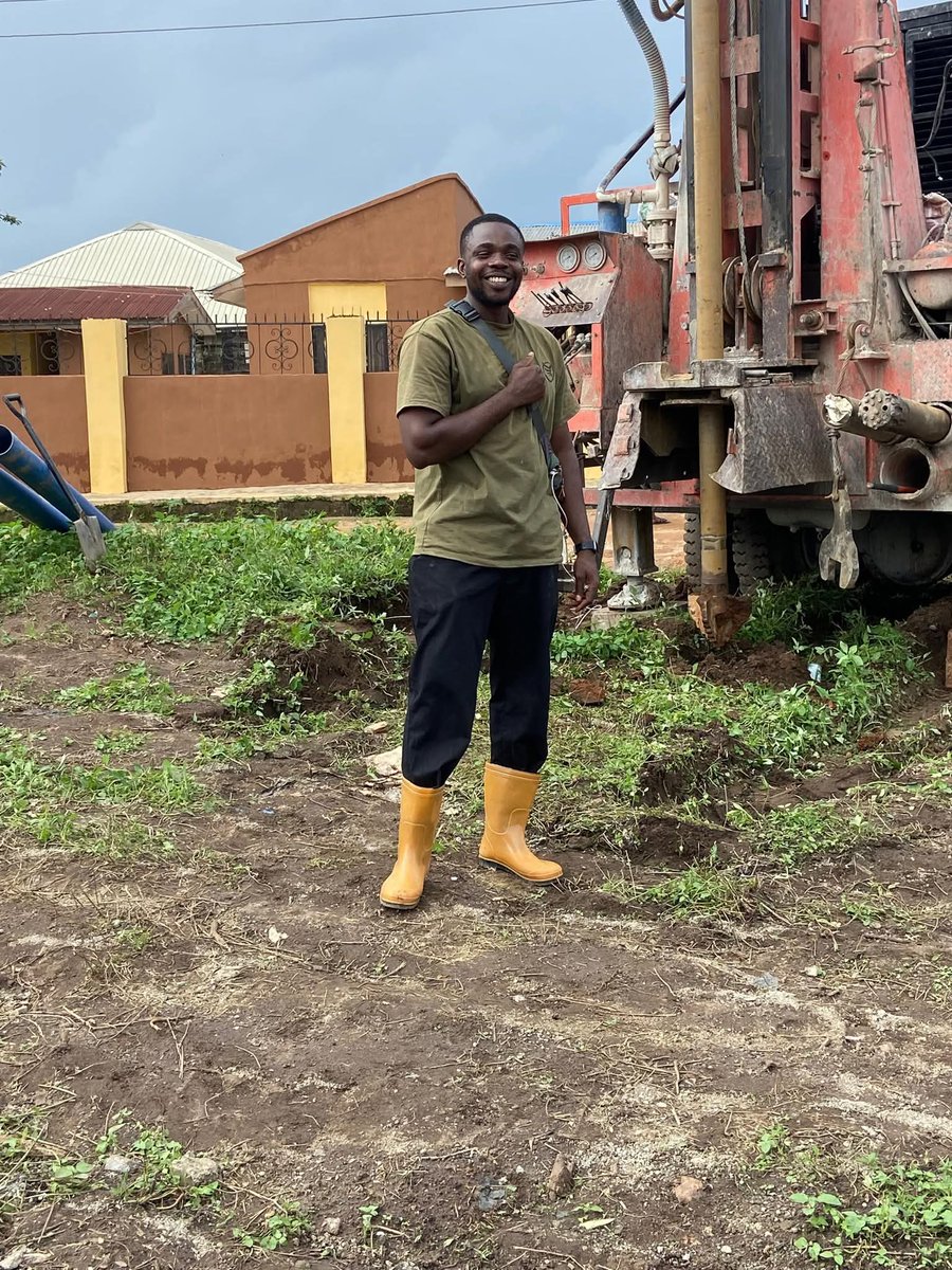 Akwadrills's tweet photo. Your Neighborhood water Solutions.
Need my service???
Just a call and I'm there.
#Borehole #waterforwildlife #WaterDrinking https://t.co/iVUs0DS8Qf