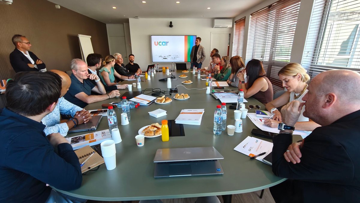 Franchise_FFF's tweet photo. 📸 Retour en images sur nos réunions régionales !

Nous avons retrouvé nos adhérents partout en France pour échanger autour des grands enjeux de la franchise.
Du Mans avec le Groupe Oui Care, à Boulogne-Billancourt chez UCAR, en passant par Lyon chez L’Appart Fitness. 🚀 https://t.co/SIi5lpfjzz