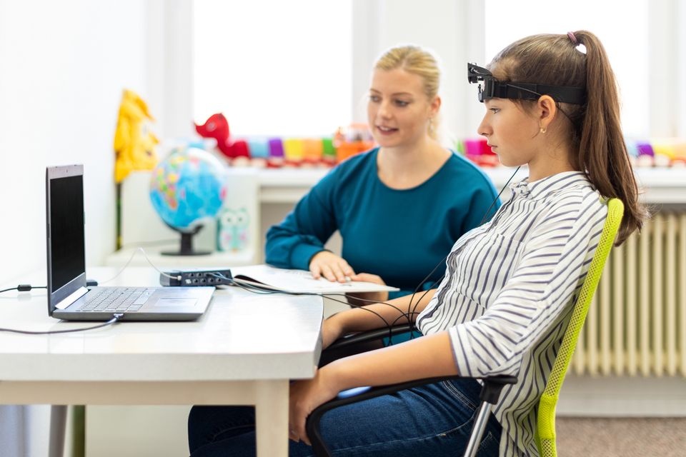 JOLMuenchen's tweet photo. Webinar heute 18:00:

Sie erfahren:
Warum Konzentration heute wichtiger denn je ist
Praktische Techniken, um Ihren Fokus zu verbessern
Tipps für einen produktiveren Alltag
Jeder kann davon profitieren, die eigene Konzentrationsfähigkeit zu steigern. https://t.co/RsPRZKiRsT