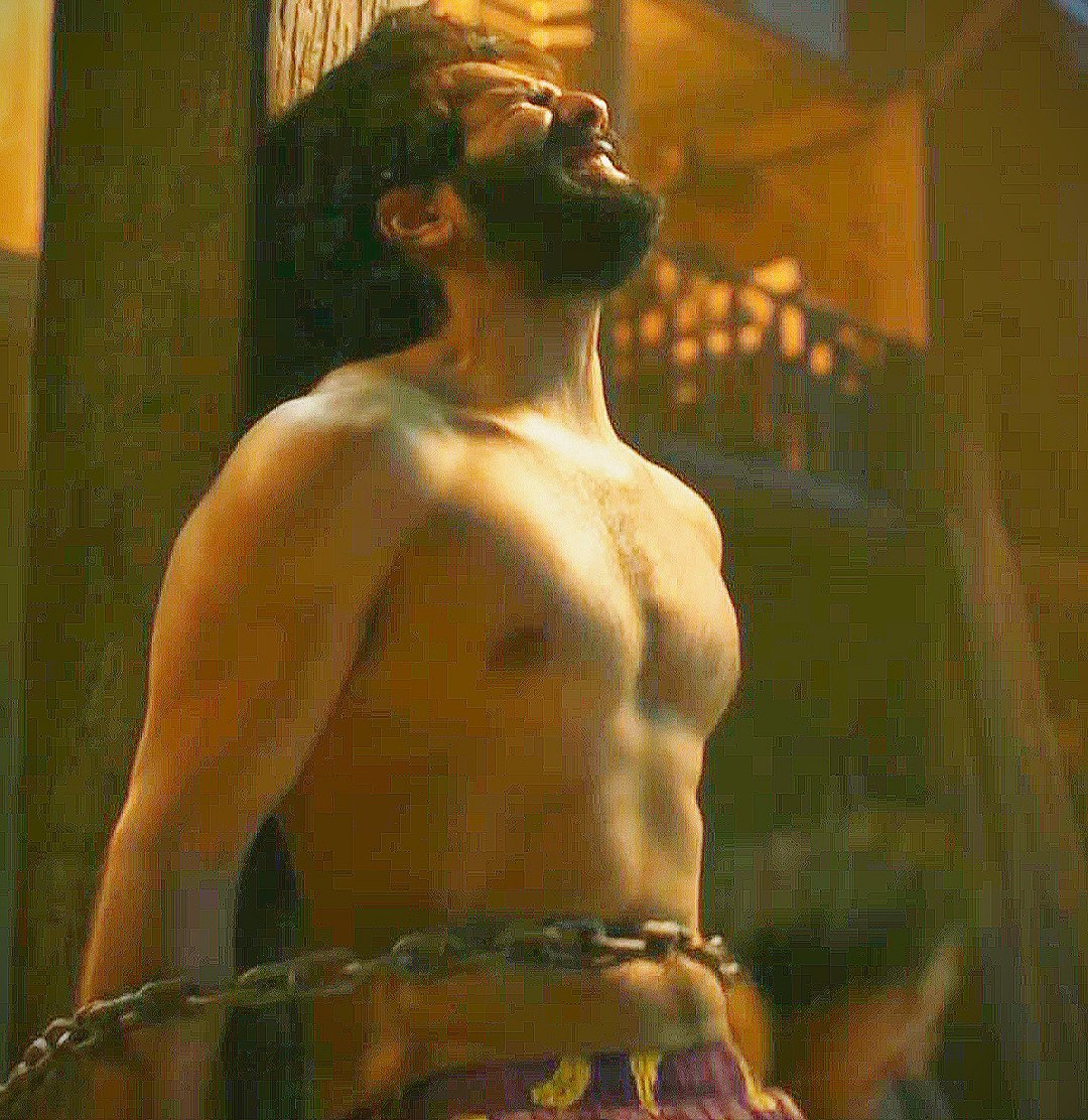 VDDDXX's tweet photo. Directors shamelessly undressing him in every movie just to garner views. 😌 https://t.co/6w1otoBCLG