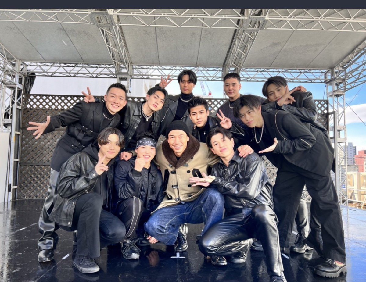 tjbb_'s tweet photo. AKIRAさんと共にエンタテインメントを作れる時代に
生まれてよかったです🔥
大きな背中追いかけさせて頂きます！

URBAN SAVAGE 本日から！
まずは大阪🔥
あーーーーーす！！！！

https://t.co/QKnraA6KSm

#HINATA @Hinata_sslux4
#TJBB #THEJETBOYBANGERZ https://t.co/Logbzj3c5f