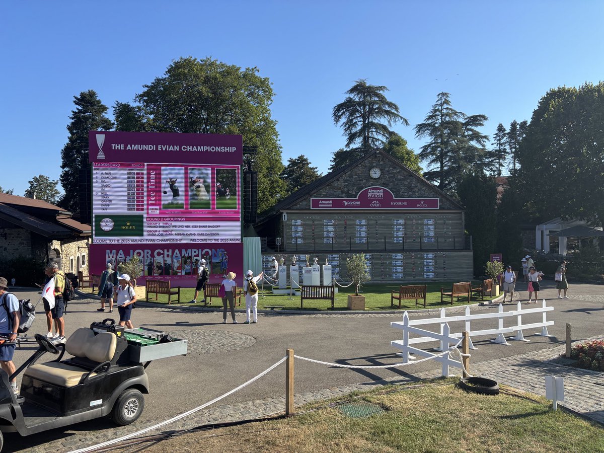 UNEXT_golf's tweet photo. ＼２日目も快晴☀️／

🏆アムンディ エビアン選手権🇫🇷
現地は快晴！
本日も天気も試合展開も
アツくなりそうです！

🖥️U-NEXT独占生配信
🎥日本勢徹底マークLIVE🇯🇵 https://t.co/iTUzJmqGIl