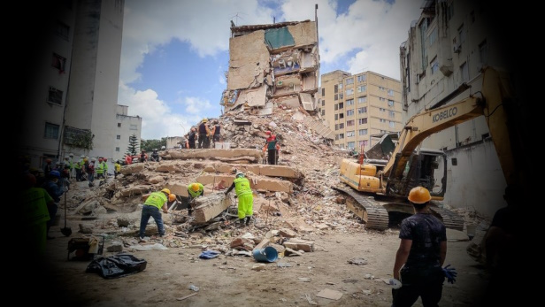 janus_press's tweet photo. Devastating Earthquake in Venezuela https://t.co/4lZGNa2iF7 https://t.co/FxvT6PdAQT