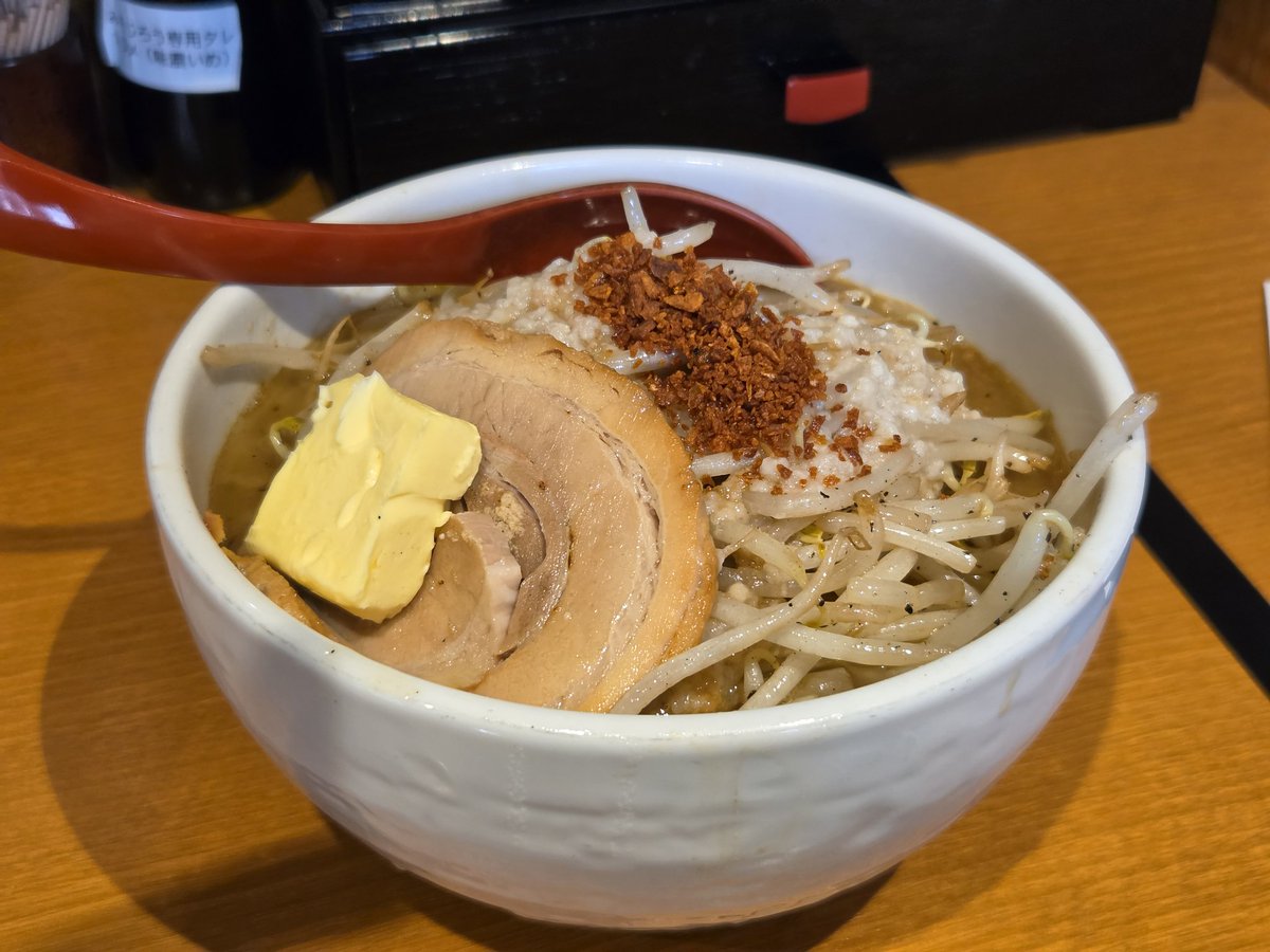 whitecube74U's tweet photo. 昼ラーメン部　ソロ https://t.co/HPkdgGk1GN