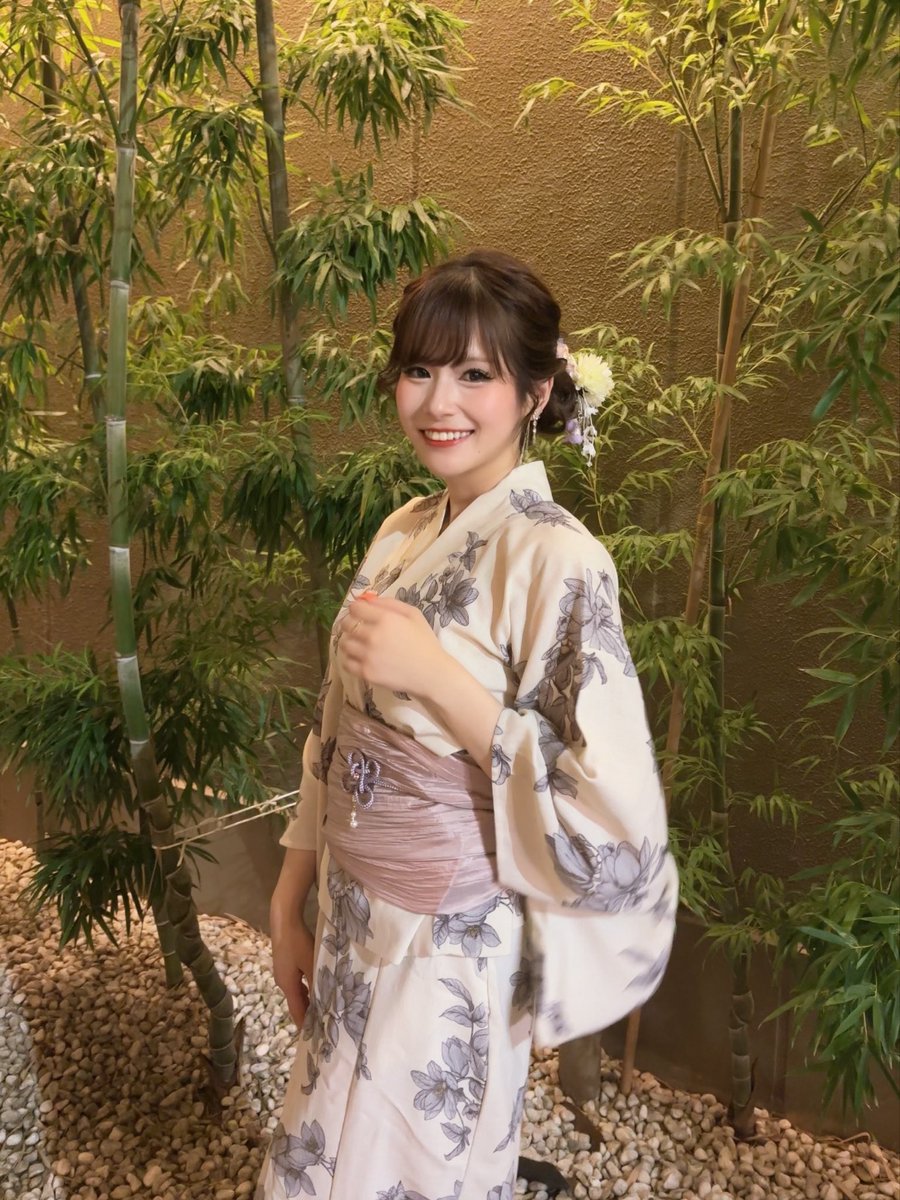 _remi_tan__'s tweet photo. 浴衣姿、目の前にしたら惚れるよ？👘💗 https://t.co/eDOlpJ3TlU
