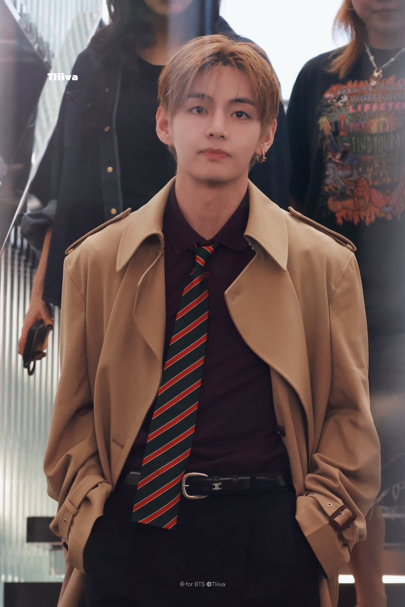 Taenationteam's tweet photo. One post. One appearance. One Kim Taehyung. 🐻

He doesn’t need to flood feeds to dominate them. Just ONE Instagram post pulled $1.3M MIV. His Fashion Week presence? A jaw dropping $18.7M in Media Impact Value.

And the best part? The hype isn’t forced. The virals, the promotion, the headlines.. they come from the media and fans who know his worth. His influence spreads because people genuinely admire him.

Taehyung supports brands with sincerity, never chasing clout, never trying to overshadow anyone. He knows the power he holds, yet he wears it with humility.

That’s why he’s loved worldwide. His impact shakes industries, but his heart stays grounded.

Our down to earth king, Kim Taehyung. Proud doesn’t even begin to cover it.

CONGRATULATIONS, TAEHYUNG! 

CELINE KING V 👑

#TaehyungxCeline #VxCeline