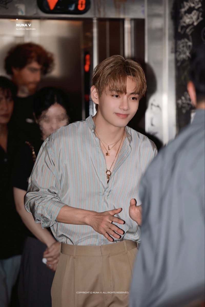 Taenationteam's tweet photo. One post. One appearance. One Kim Taehyung. 🐻

He doesn’t need to flood feeds to dominate them. Just ONE Instagram post pulled $1.3M MIV. His Fashion Week presence? A jaw dropping $18.7M in Media Impact Value.

And the best part? The hype isn’t forced. The virals, the promotion, the headlines.. they come from the media and fans who know his worth. His influence spreads because people genuinely admire him.

Taehyung supports brands with sincerity, never chasing clout, never trying to overshadow anyone. He knows the power he holds, yet he wears it with humility.

That’s why he’s loved worldwide. His impact shakes industries, but his heart stays grounded.

Our down to earth king, Kim Taehyung. Proud doesn’t even begin to cover it.

CONGRATULATIONS, TAEHYUNG! 

CELINE KING V 👑

#TaehyungxCeline #VxCeline