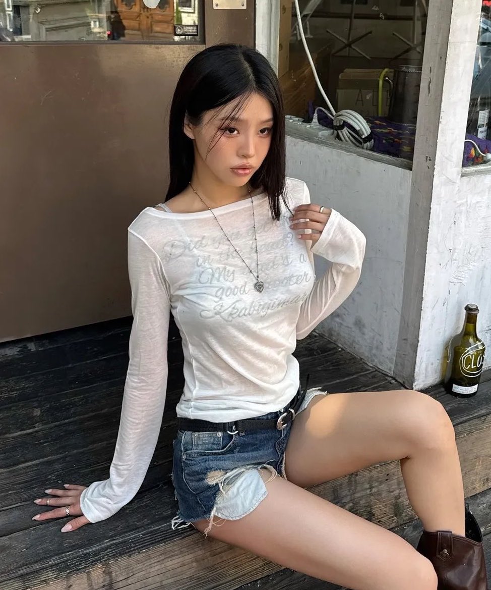 prevnseoul's tweet photo. ꒰ Pre ꒱ Gila Archive ˚⟡˖ 🌷🏹💬˖
lettering sheer long sleeve 3 colors
★ ลด 37% เหลือ 1100.- ส่งฟรี (มัดจำ 550.-)
🛩️ ส่งกลับแอร์ ♡ รับพรีจนกว่าคูปองจะหมดค่ะ
#gilaarchive #พรีเกาหลี #พรีออเดอร์เกาหลี https://t.co/olieVvYYeF