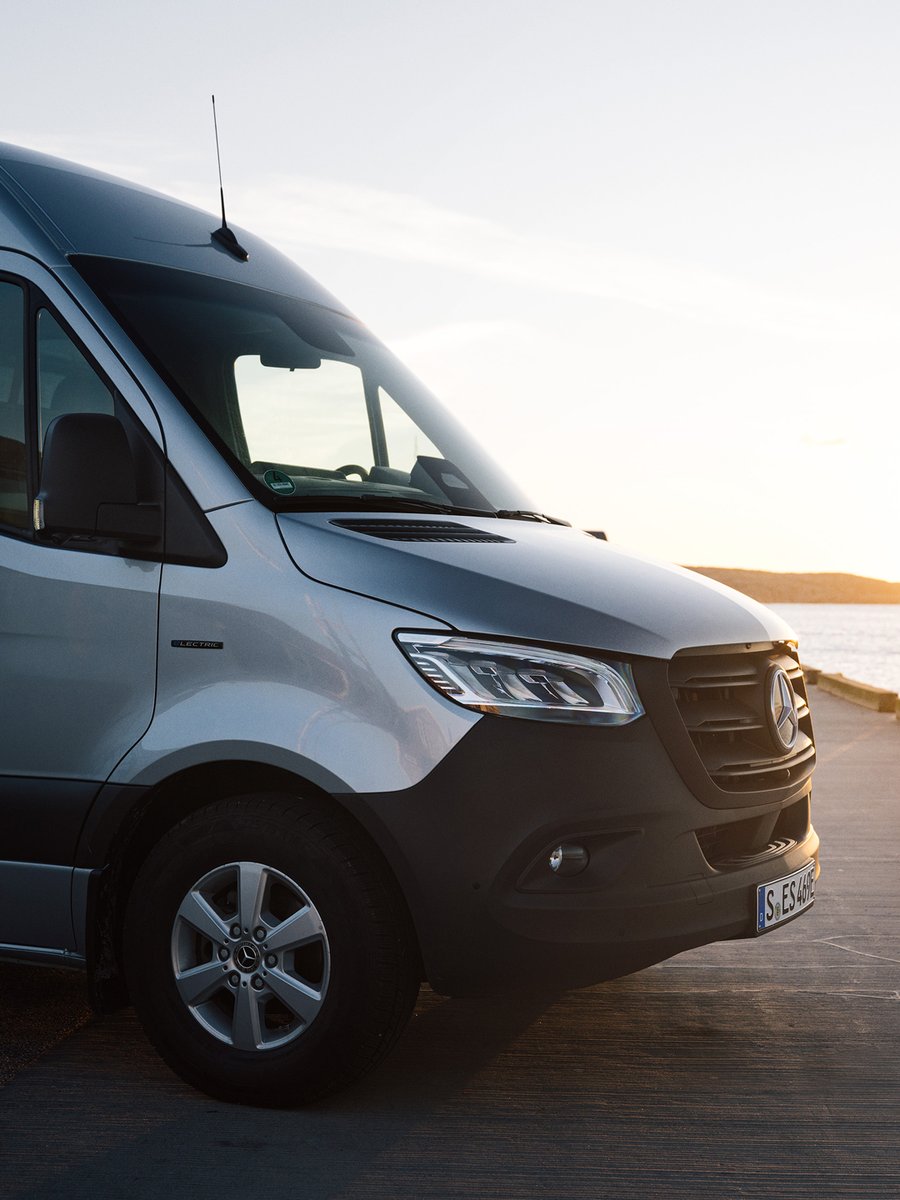 Agreda_MB's tweet photo. Hay trayectos que inspiran ⚡🚐
La Mercedes-Benz #eSprinter combina capacidad, tecnología y movilidad 100 % eléctrica para acompañarte en cada kilómetro.
#MercedesBenz #MBVans #ElectricVan #VanProCenter https://t.co/VdyHz8ayTJ
