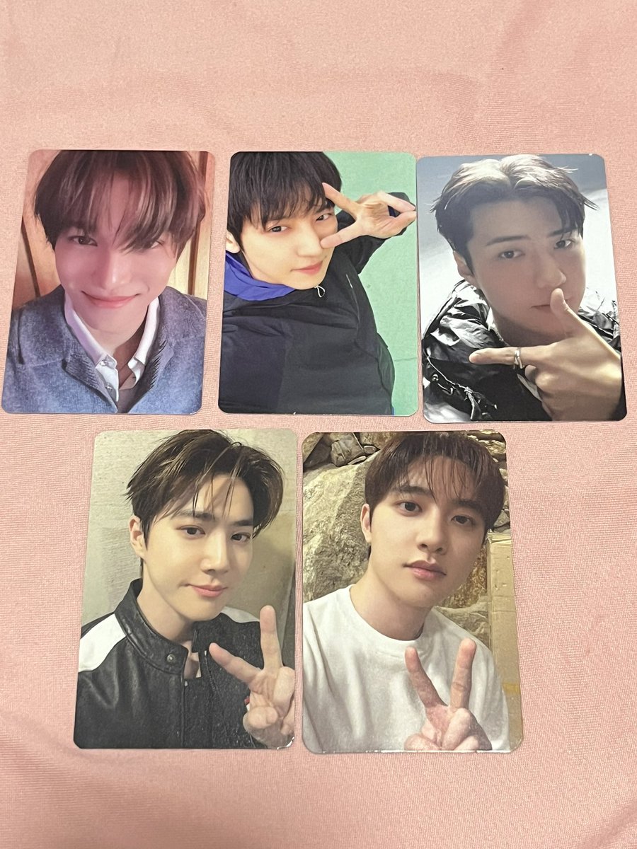 ainthOe_'s tweet photo. Wts lfb ph  
Royalty-exclusive photocards, Manila benefit pc (helping my friends) 

— payo
— qyop (selling to highest offer)

FOR TAKE ALL ONLY 

dm me!

exo exhorizon in manila mnl #sehun #chanyeol #kai #kyungsoo #suho https://t.co/Jn1zZtYOWn