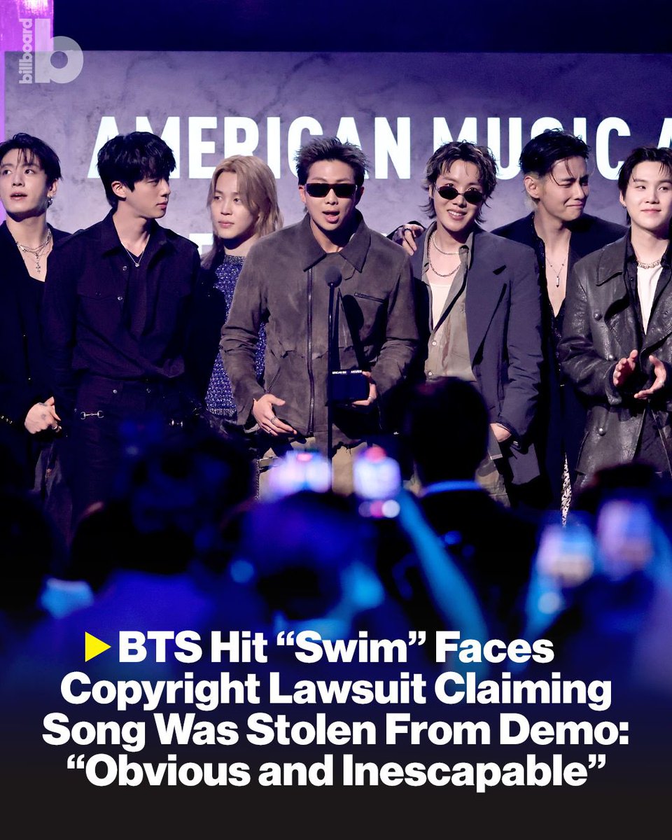 Echa_yaEcha's tweet photo. 📌 HYBE & BIGHIT membantah tegas tuduhan plagiarisme lagu “SWIM” BTS yg diajukan oleh 3 komposer asal Amerika✨

Jadi tanggal 8 Juli ada 3 komposer asal Amerika yaitu Steve Cooper, John Sandler dan Greylyn Johnson mengklaim bahwa, setelah mereka mendengarkan lagu “SWIM” BTS mereka merasa sebagian besar bagian dari lagu itu menjiplak karya demo lagu mereka. Pengacara 3 komposer mengatakan : 

——“Mereka telah menyewa seorang ahli musik bernama Alexander Stewart, untuk menganalisis lagu-lagu tersebut dan mengkonfirmasi kecurigaan mereka. Lagu SWIM jelas banyak mengandung elemen-elemen dari lagu demo mereka. Elemen yg dimaksud meliputi frasa yg merujuk pada judul, harmoni tdk biasa, ritme, lirik. Sehingga kesimpulan BTS melakukan plagiat tdk bisa dihindarkan..”

Sebelumnya sejak maret 2025, ketiga komposer tersebut mengaku telah mengirim salinan demo lagu mereka ke beberapa entitas di industri, termasuk manajemen Artist Publishing Group. Entitas-entitas ini dirasa telah membagikan demo lagu mereka kepada beberapa komposer "SWIM." Sehingga mereka merasa dugaan plagiarisme itu valid. Gugatan ini sudah di ajukan kepada Hybe, Hybe Amerika, Bighit Musik dan tim dibalik lagu “SWIM” termasuk Ryan Tedder yg merupakan bagian dari penulis & komposer “SWIM”. 

Pada tanggal 10 Juli pihak Hybe dan Bighit langsung membantah tuduhan plagiarisme tersebut. Bighit juga memberikan peringatan tegas dan tanggapan keras atas tuduhan tersebut. 

——“Tuduhan plagiarisme merupakan klaim sepihak belaka. Kami akan menanggapi dengan tegas melalui proses hukum”

Sebelumnya diketahui juga kalo Alexander Stewart yg merupakan ahli musik yg di sewa 3 komposer tersebut, pernah terlibat sejumlah gugatan musik terkenal namun gugatan itu tertolak dan dianggap tidak valid. Kasus tersebut diantaranya,  melawan Ed Sheeran terkait lagu Marvin Geye “Let’s Get It On” dan “Thinking Out Loud” yg hits pada tahun 2014. Serta kasus melawan Led Zeppelin di lagu “Stairway to Heaven”.