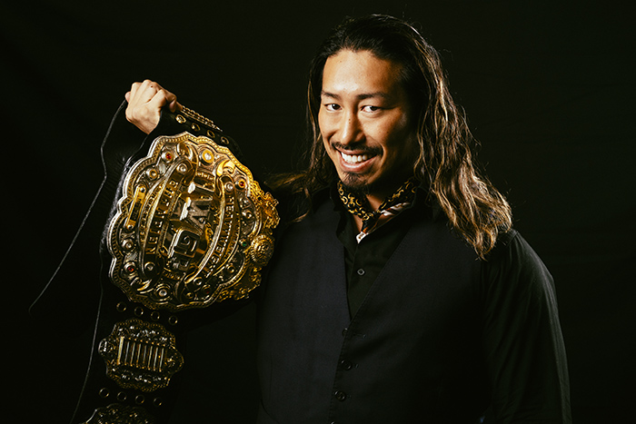 njpw1972's tweet photo. 「この『G1』は、新日本プロレス変換期の“最初の 1ページ”になると思うので、見逃すことなくしっかりとその目に焼き付けてほしい」

『G1』開幕目前！IWGPヘビー級王者・辻陽太にインタビュー！
全文を無料公開！
⇒https://t.co/8BtW11qNXv

#G1CLIMAX36  @njpw_yotatsuji https://t.co/LRi7uDGrNO