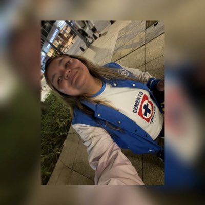 Mariel1095's tweet photo. #NuevaFotoDePerfil https://t.co/eithsRTPeA