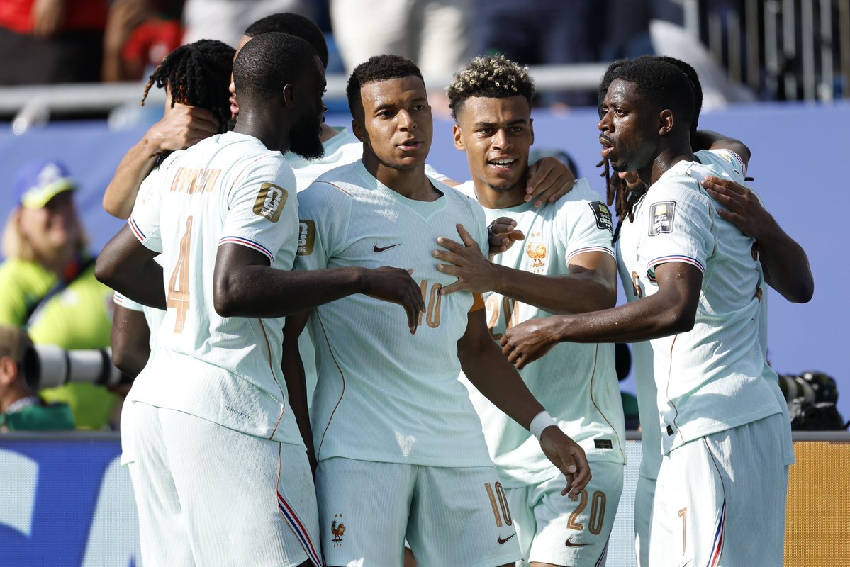 ActuFoot_'s tweet photo. 🚨 Mohamed Ouahbi 🇲🇦 : « LA FRANCE 🇫🇷 N'A JAMAIS EU AUTANT DE TALENTS, ET DES TALENTS QUI COURENT, SI JE PEUX DIRE ÇA. 🥵

ELLE VEUT ALLER AU BOUT ET ÇA SE VOIT. 🏆

Il faut reconnaître qu’on a joué contre une TRÈS BONNE ÉQUIPE. 👏

Ça ne veut pas dire qu’on ne voulait pas gagner aujourd’hui. On a TOUT FAIT pour gagner ce match. 

On est tombés contre une BONNE ÉQUIPE, je le répète, mais on sait qu’on doit continuer le travail. » 

🎙️ conf. de presse