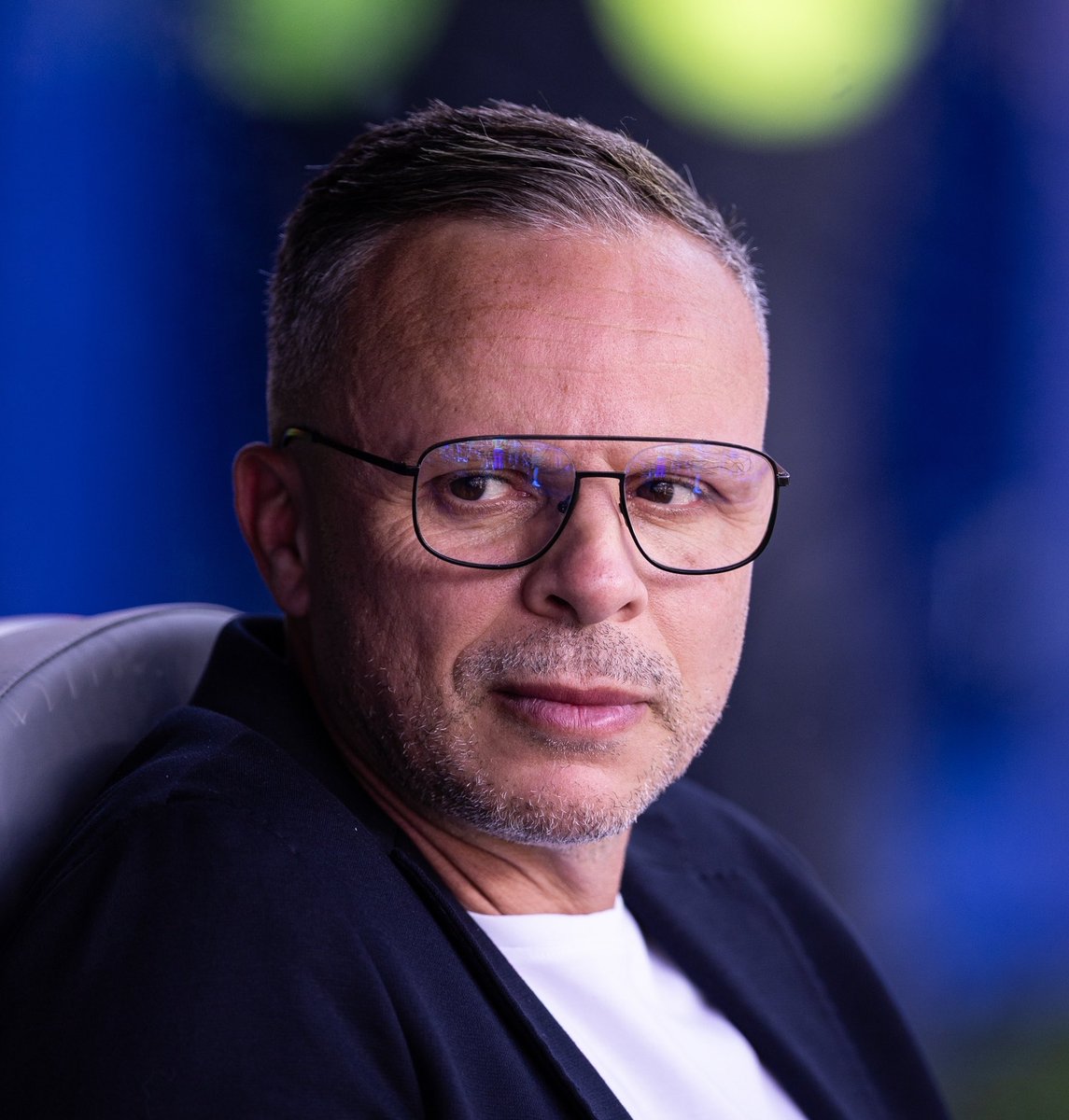 ActuFoot_'s tweet photo. 🚨 Mohamed Ouahbi 🇲🇦 : « LA FRANCE 🇫🇷 N'A JAMAIS EU AUTANT DE TALENTS, ET DES TALENTS QUI COURENT, SI JE PEUX DIRE ÇA. 🥵

ELLE VEUT ALLER AU BOUT ET ÇA SE VOIT. 🏆

Il faut reconnaître qu’on a joué contre une TRÈS BONNE ÉQUIPE. 👏

Ça ne veut pas dire qu’on ne voulait pas gagner aujourd’hui. On a TOUT FAIT pour gagner ce match. 

On est tombés contre une BONNE ÉQUIPE, je le répète, mais on sait qu’on doit continuer le travail. » 

🎙️ conf. de presse