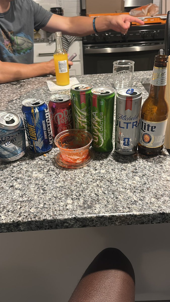 Sawcon0's tweet photo. #Starting8 https://t.co/FeHGORyaru