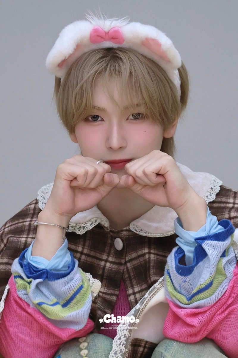 Chamo_SS81D25's tweet photo. 🪼260709🪼NY MUSIC 팬싸

せんにゃんฅ ˆ.  ̫.ˆ ฅ♡♡

#SEN #센 #VAYONN #베이온 https://t.co/YTMpBwElur