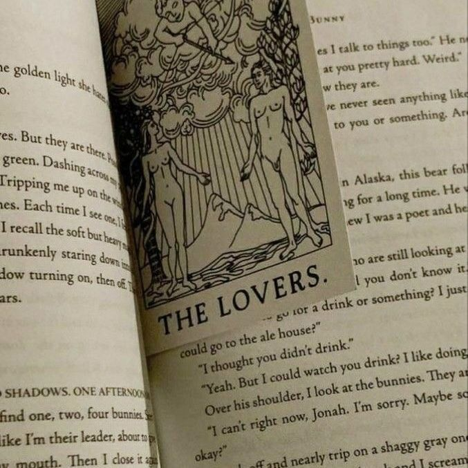 solisteres's tweet photo. Erato: The Muse in your birth chart 🎼🪶✨

The Greek Muse of lyric, love poetry and soul-expression. She transforms the unseen language of the heart into words and melodies
 
Venus reveals what you love, Erato unveils how it speaks, yearns and creates when touched by love⬇️ https://t.co/G95MiGuDPP