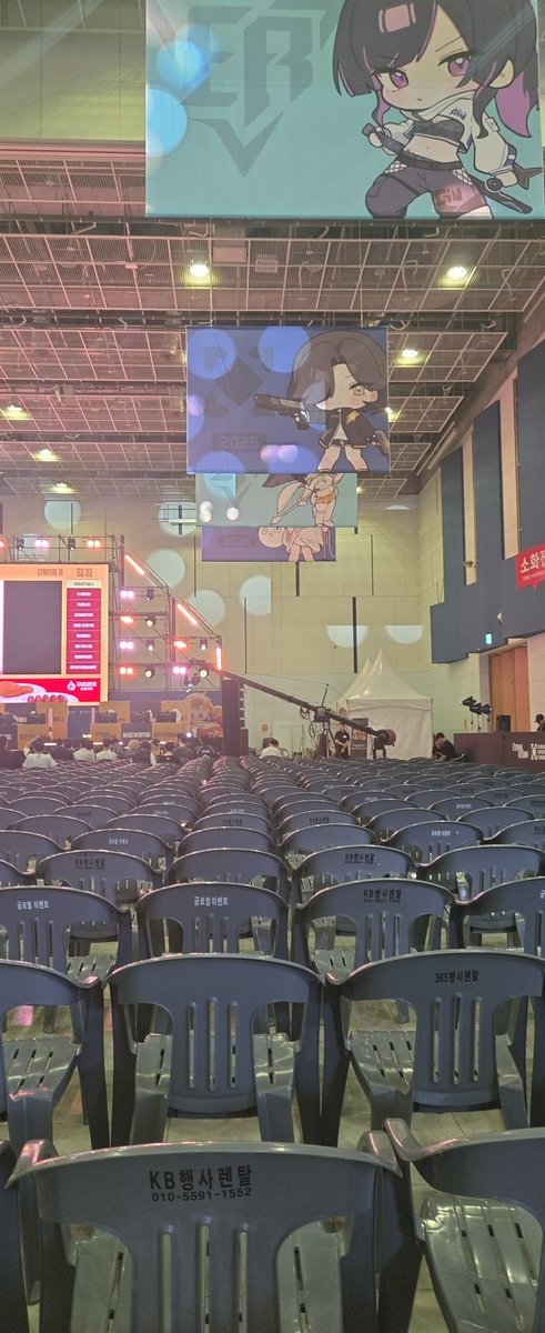 Locke159_'s tweet photo. 일요일까지 뭐하지 청년 https://t.co/Fvckn66MAV