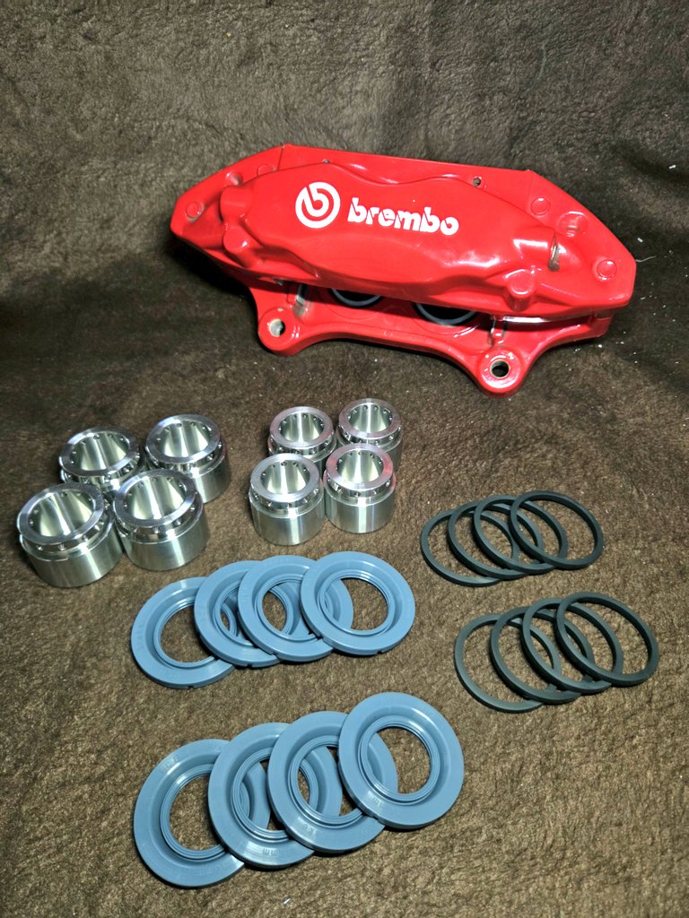 yuche1618's tweet photo. 取り付けとテストが完了し、FD2 Type R/DC5 Type Rモデル用のステンレス製ピストンが発売開始となりましたことをお知らせいたします。お問い合わせは、日本のfrogdriveまでお願いいたします。 https://t.co/B22pWDY377