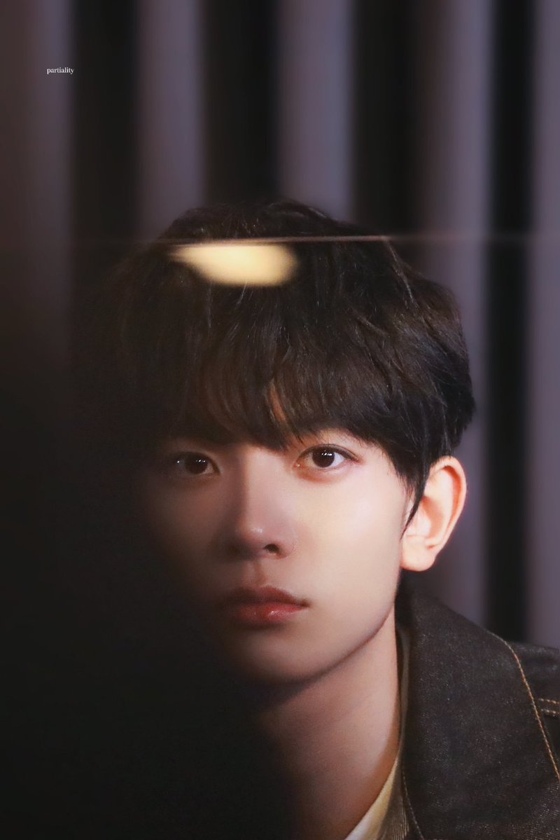 utsho_ham's tweet photo. '미뵤'란 무엇인가 https://t.co/dpaQqVb2LT