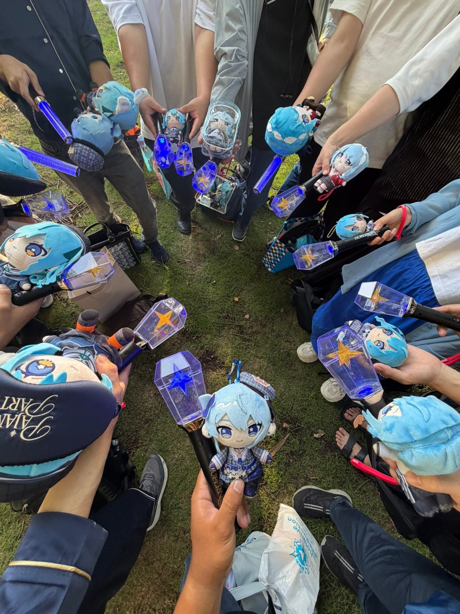 hoshina_lemon's tweet photo. 一昨日のぱじゃぱで、1番想い出に残ったし、☄️に言いたかったことはAltに書いた。

何もかも素敵だったけど、これって決めた👍
＃星詠みぱじゃぱ https://t.co/2EZQeBfV61