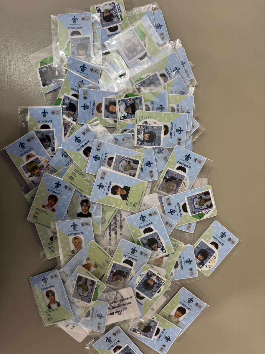 bwsungg's tweet photo. FREEBIES LISTOS, nos vemos el 11💞💞💞💞💘 https://t.co/LuwsRqbKSy