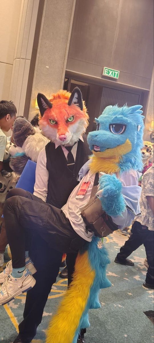 RainsAndTears's tweet photo. IWAG 2026 Ft. @Sabur_Foch_ @HopesaCamaraski @KumaruSamma

#Fursuit #FursuitFriday https://t.co/vjabquevYk